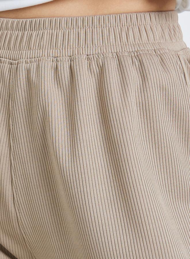 ستايلي بنطال مضلع بأرجل واسعة - Image 3